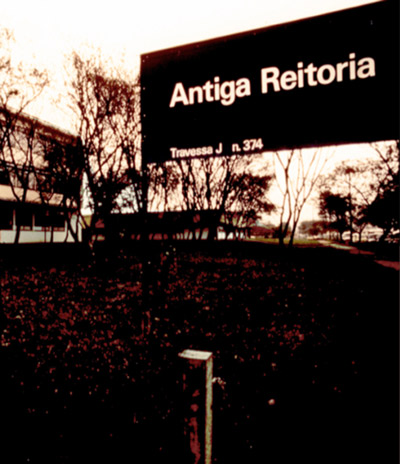 Capa Catálogo Antiga Reitoria