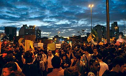 Manifestação no Largo da Batata, São Paulo