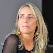 Priscila Arantes - Perfil