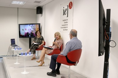 Roseli de Deus Lopes,  Maria Arminda do Nascimento Arruda e Guilherme Ary Plonski