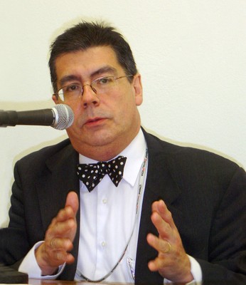 Luis Riveros