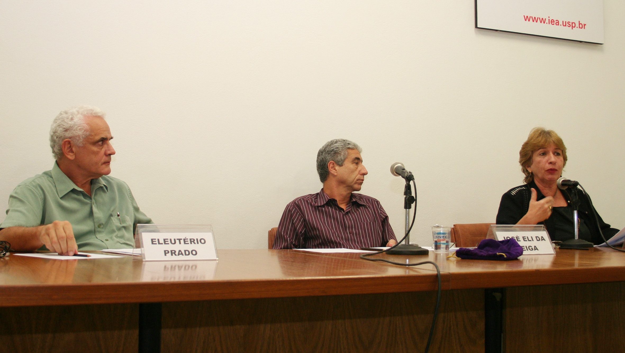 Eleutério Prado, José Eli da Veiga e Cristina Possas