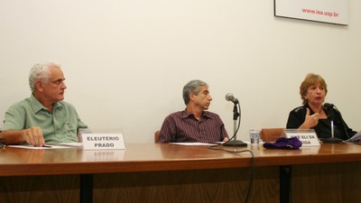 Eleutério Prado, José Eli da Veiga e Cristina Possas