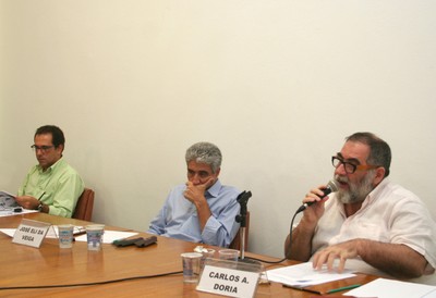 Ricardo Waizbort, José Eli da Veiga e Carlos Alberto Dória