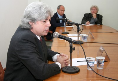 José Esteban Castro, Wagner Costa Ribeiro e Pedro Jacobi