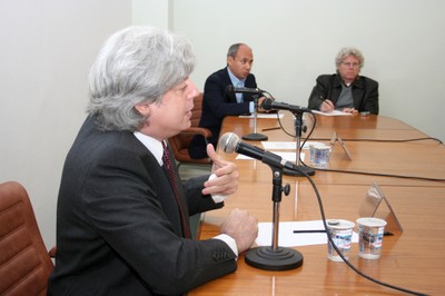 José Esteban Castro, Wagner Costa Ribeiro e pedro Jacobi