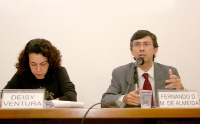 Deisy Ventura e Fernando Dias Menezes de Almeida