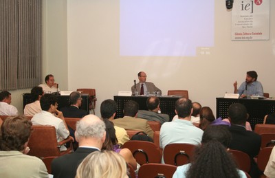 Alexandre F. Barbosa, Giorgio Romano e Ricardo Sennes