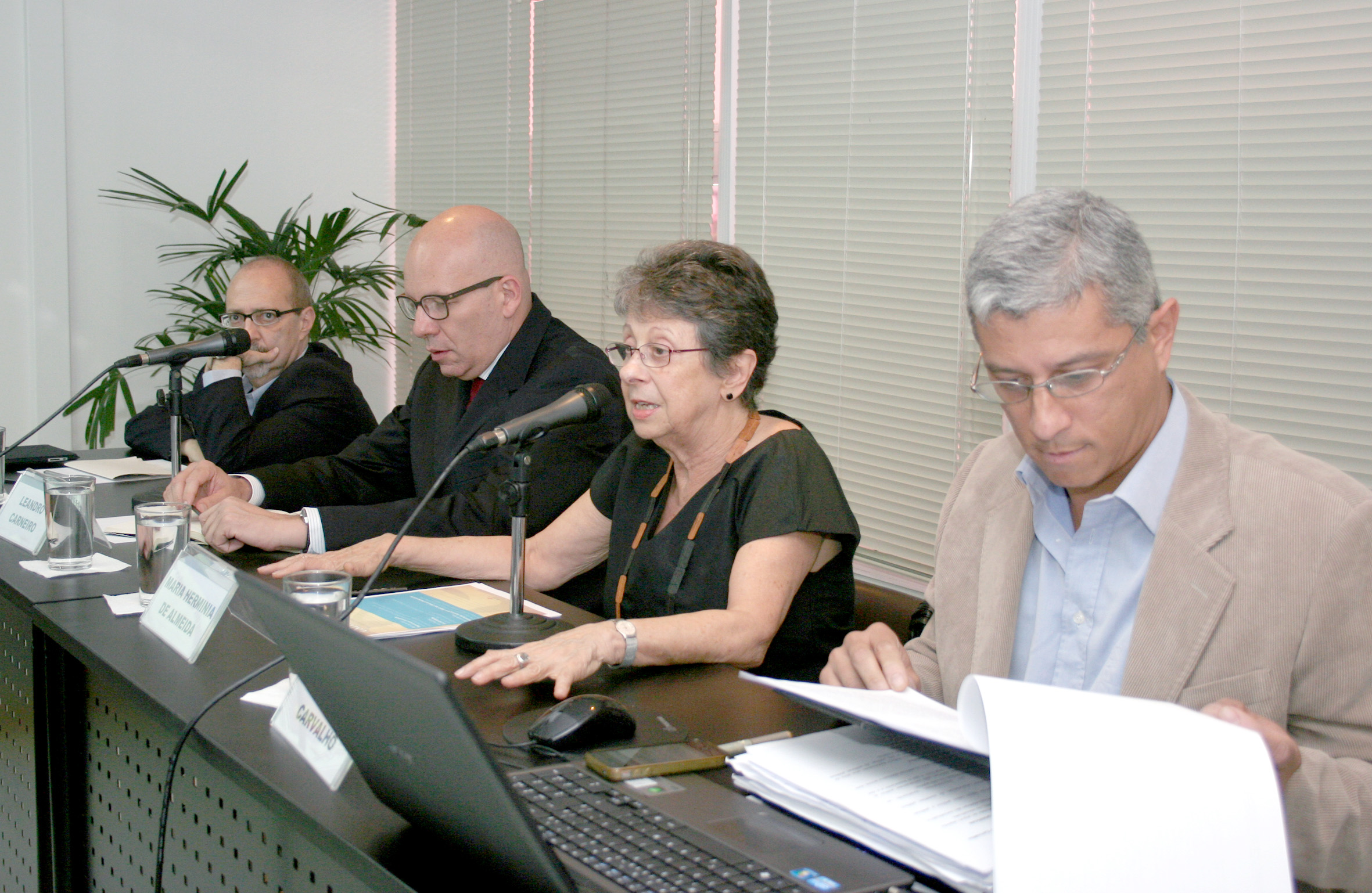 Sérgio Adorno, Leandro Piquet Carneiro, Maria Hermínia Tavares de Almeida e Glauco Carvalho