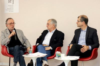 Marco Aurélio Nogueira, José Álvaro Moisés e Ricardo Gandour