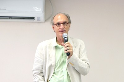 Martin Grossmann agradece aos participantes e encerra o evento