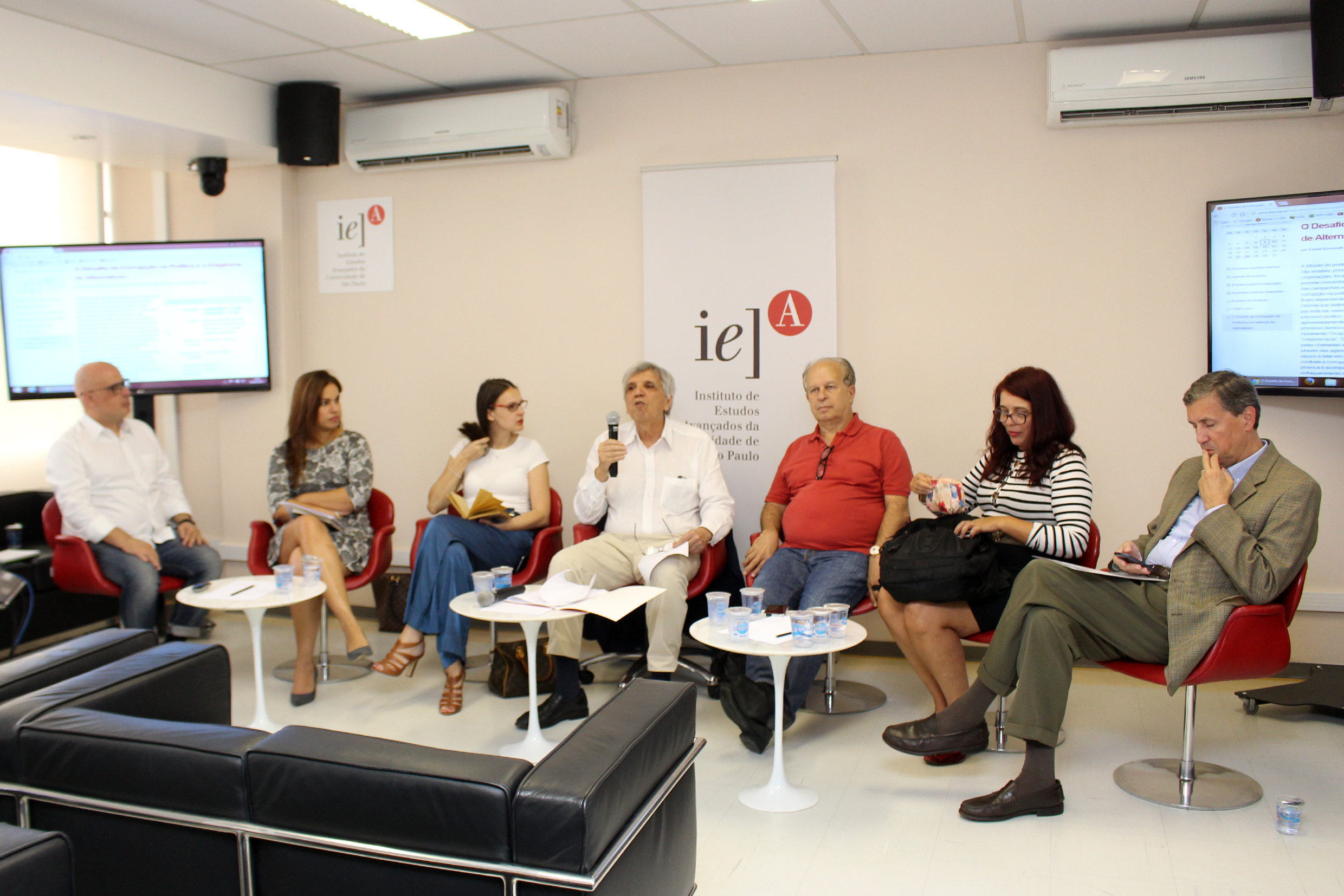 Marcos Fernandes Gonçalves da Silva, Ana Elisa Bechara, Esther Solano, Álvaro de Vasconcelos, Renato Janine Ribeiro, Helcimara de Souza Telles e Pedro Dallari