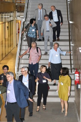 Participantes visitam o Instituto de Estudos Brasileiros - 20 de março