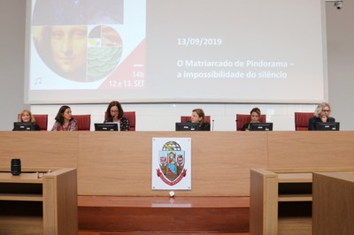 Suzana Pasternak, Nádia Batella Gotlib, Liliana Sousa e Silva, Regina Pekelmann Markus, Tânia Rivera e Denise Stoklos