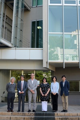 Takao Kondo, Takaho Ando, Martin Grossmann, Regina P. Markus, Takako Ogawa e Dapeng Cai