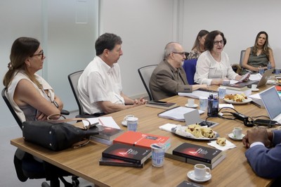 Elisabete Moreira Assaf, José Eduardo Krieger, Sergio Adorno, Roseli de Deus Lopes, Fatima Moreno e Fernanda Rezende