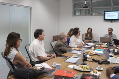 Elisabete Moreira Assaf, José Eduardo Krieger, Sergio Adorno, Roseli de Deus Lopes, Fatima Moreno, Fernanda Rezende e Rafael Borsanelli