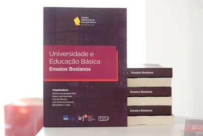 Capa Livro Ensaios Bosianos