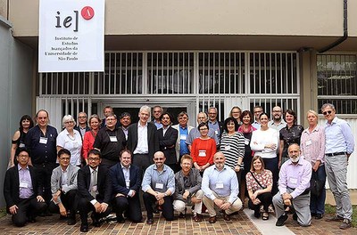 Diretores de IEAs participantes de reunião da Ubias no IEA-USP - 21/3/2018
