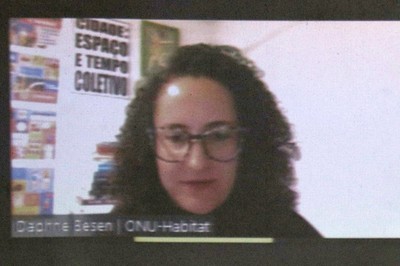 Daphne Besen, via vídeo-conferência