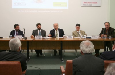 Carlos Henrique Brito Cruz, Ricardo Sennes, Paulo Sotero, Mário Sérgio Salerno e Glauco Arbix