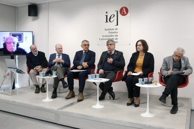 José Goldemberg, via vídeo-conferência, Guilherme Ary Plonski, Marco Antonio Zago, Vahan Agopyan, Carlos Gilberto Carlotti Jr, Roseli de Deus Lopes e Paulo Nussenzveig 