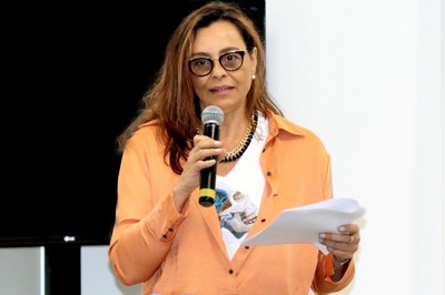 Maria Célia Lima-Hernandes 